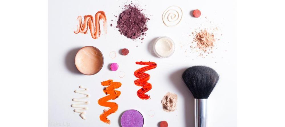 Come allungare la vita dei tuoi prodotti di make-up in modo ecologico