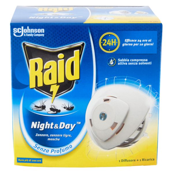 RAID NIGHT E DAY ZANZARE 1 BASE + RICARICA